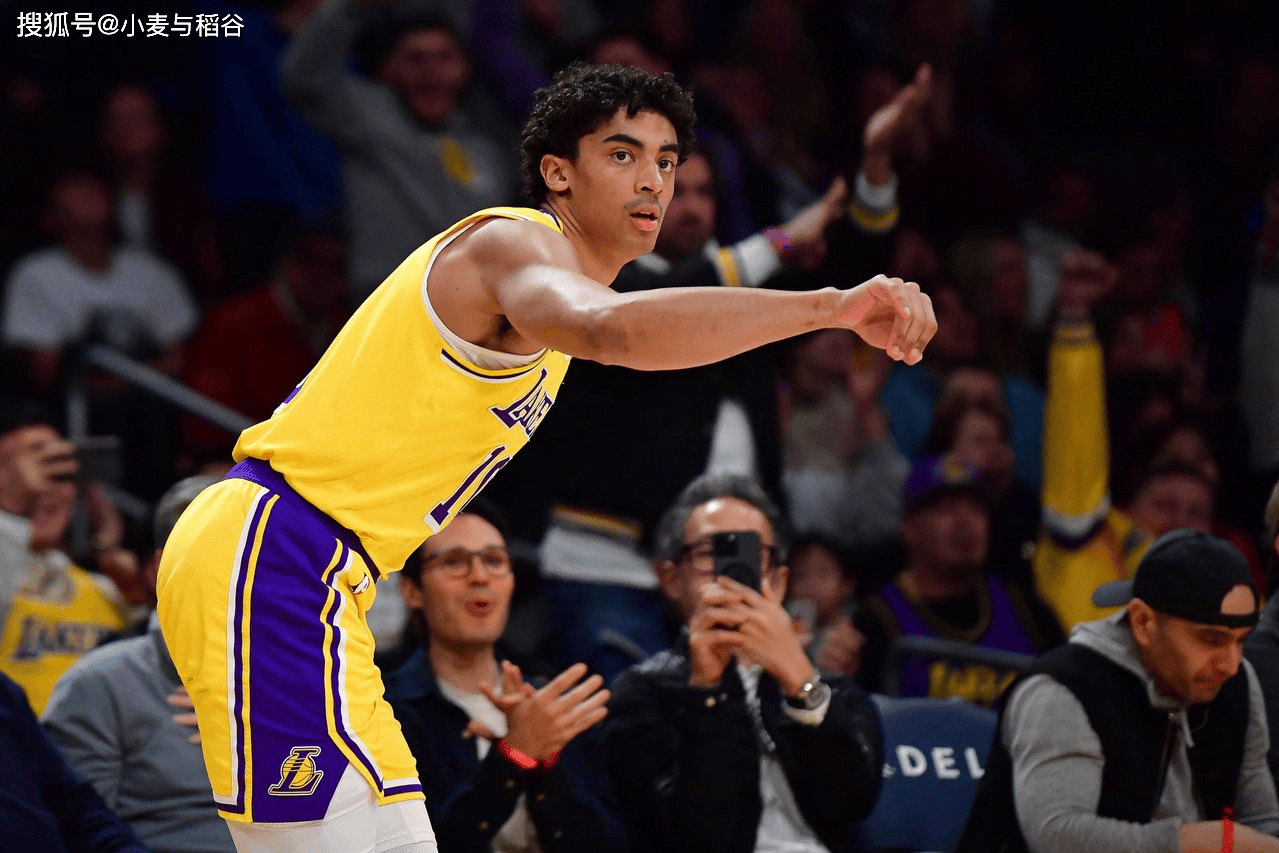 开云棋牌官方 杜兰特新星出色防守表现突出，利物浦前途光明！赛场气氛高涨