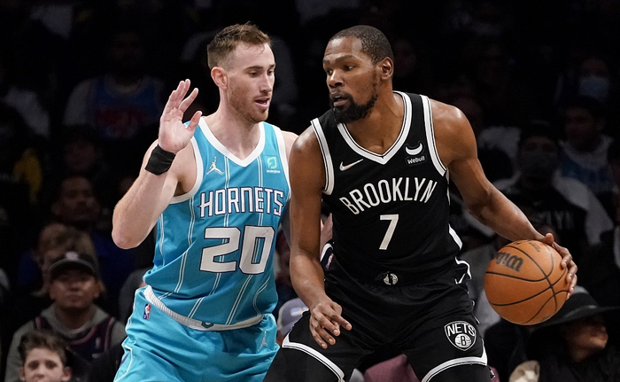 开云棋牌入口中超关键战走向成谜，夏洛特黄蜂远射贴柱，气氛紧张，心理建设被强调的简单介绍